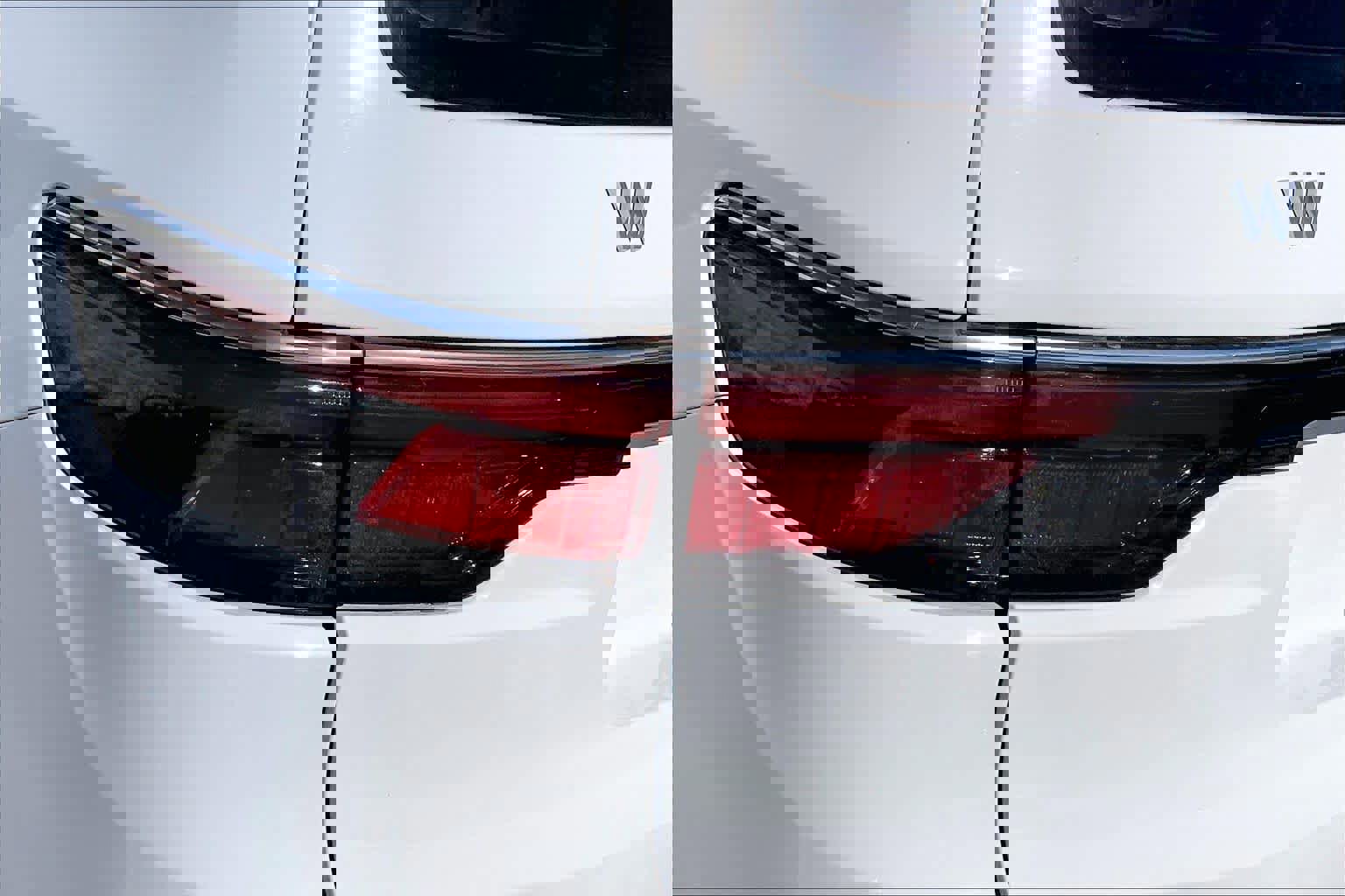 Used 2023 Jeep Wagoneer L Series II w/ Premium Group I image 29