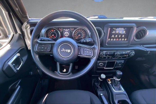 Used 2023 Jeep Wrangler Unlimited Sport AWD/4WD image 3