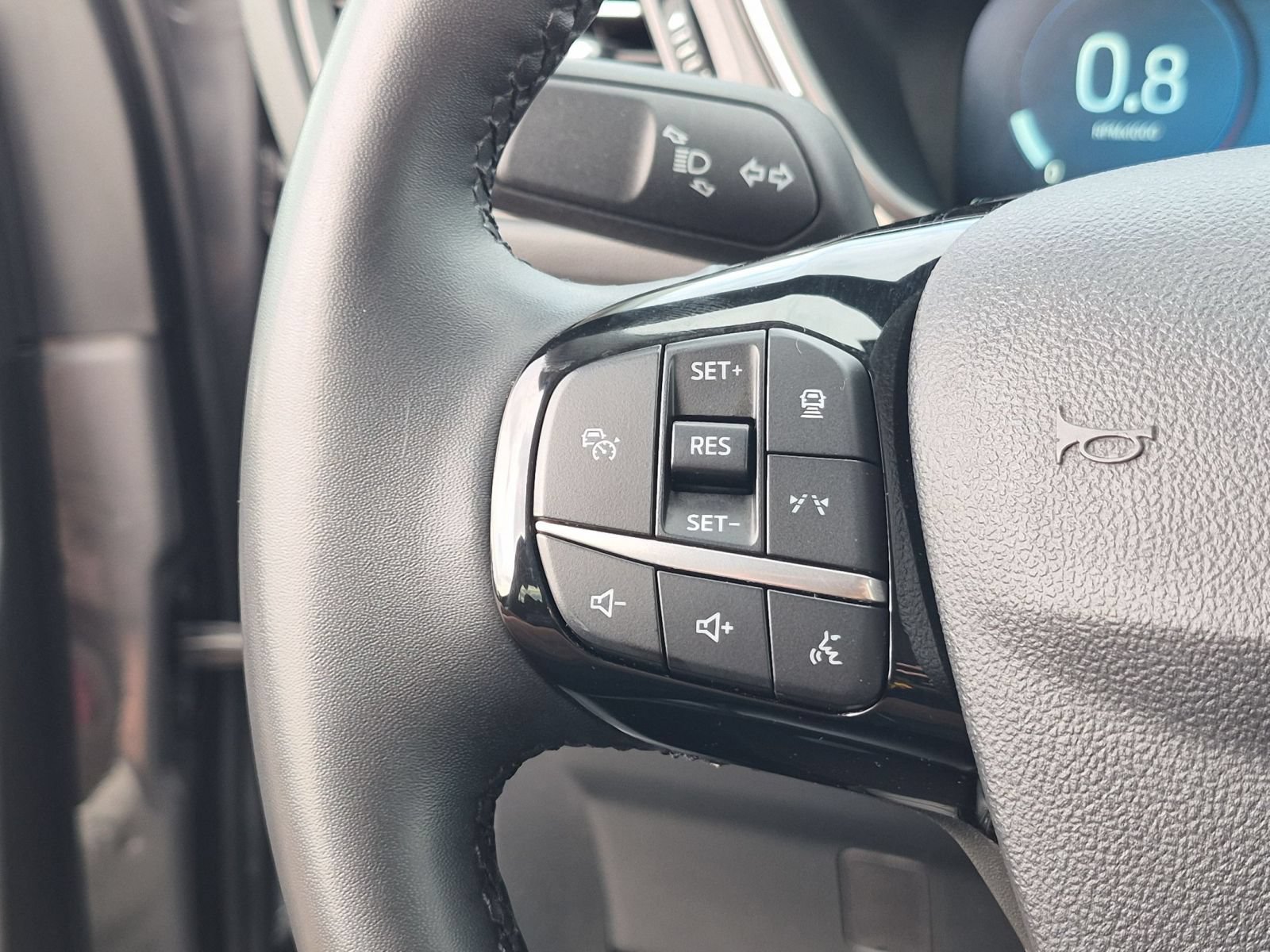 Certified 2024 Ford Escape Platinum AWD/4WD image 19