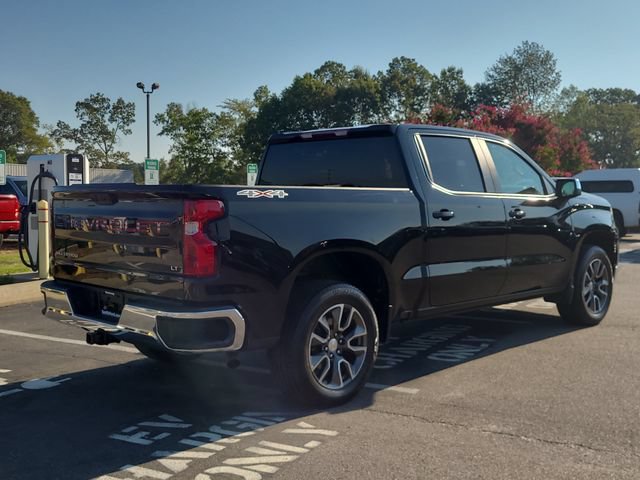 Used 2023 Chevrolet Silverado 1500 LT AWD/4WD image 5