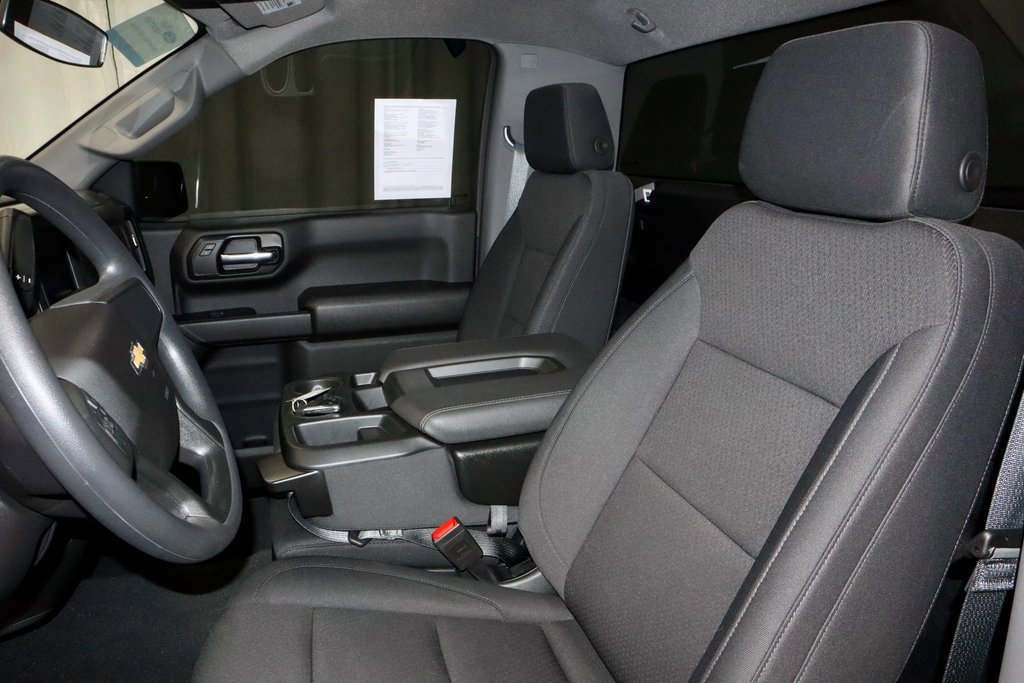 Used 2025 Chevrolet Silverado 1500 W/T image 22