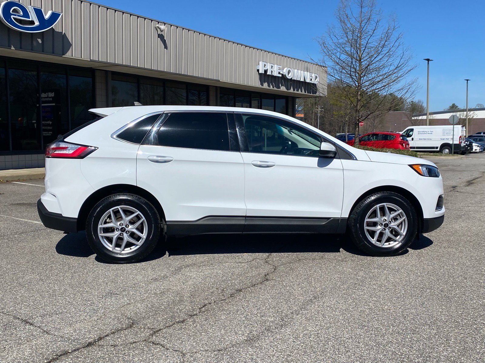 Certified 2024 Ford Edge SEL AWD/4WD image 3