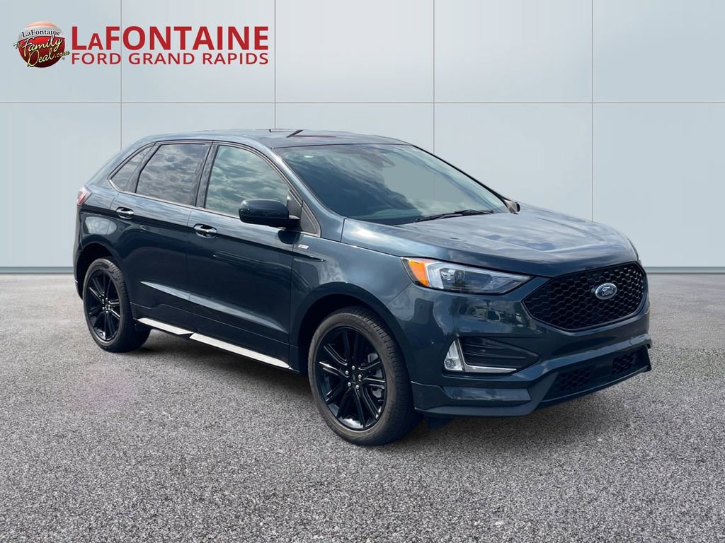 Certified 2023 Ford Edge ST-Line AWD/4WD image 3