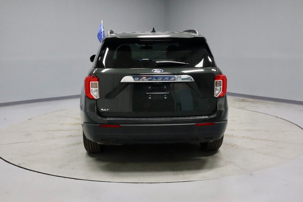 Certified 2022 Ford Explorer XLT image 4
