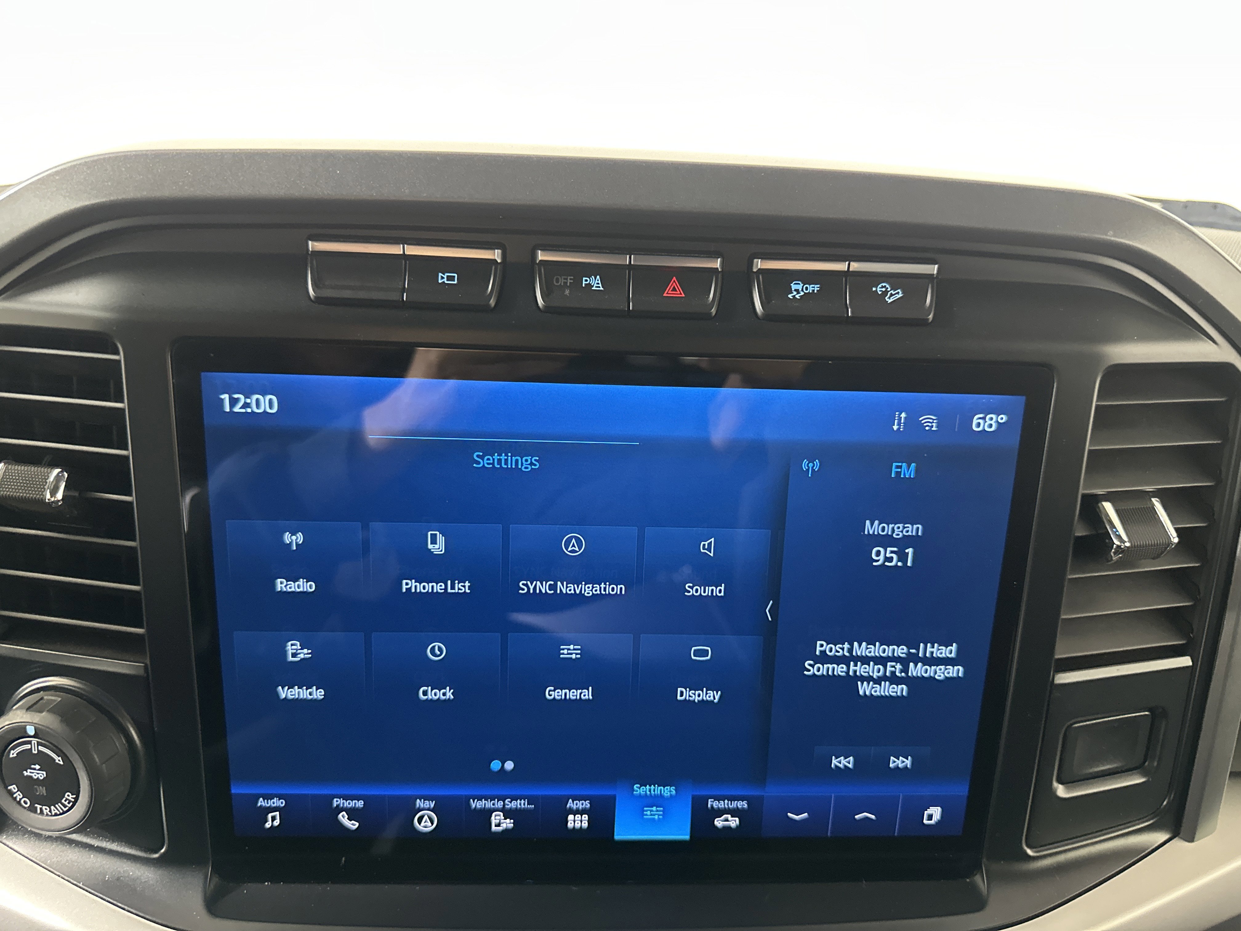 Certified 2022 Ford F150 XLT w/ Equipment Group 302A High image 17