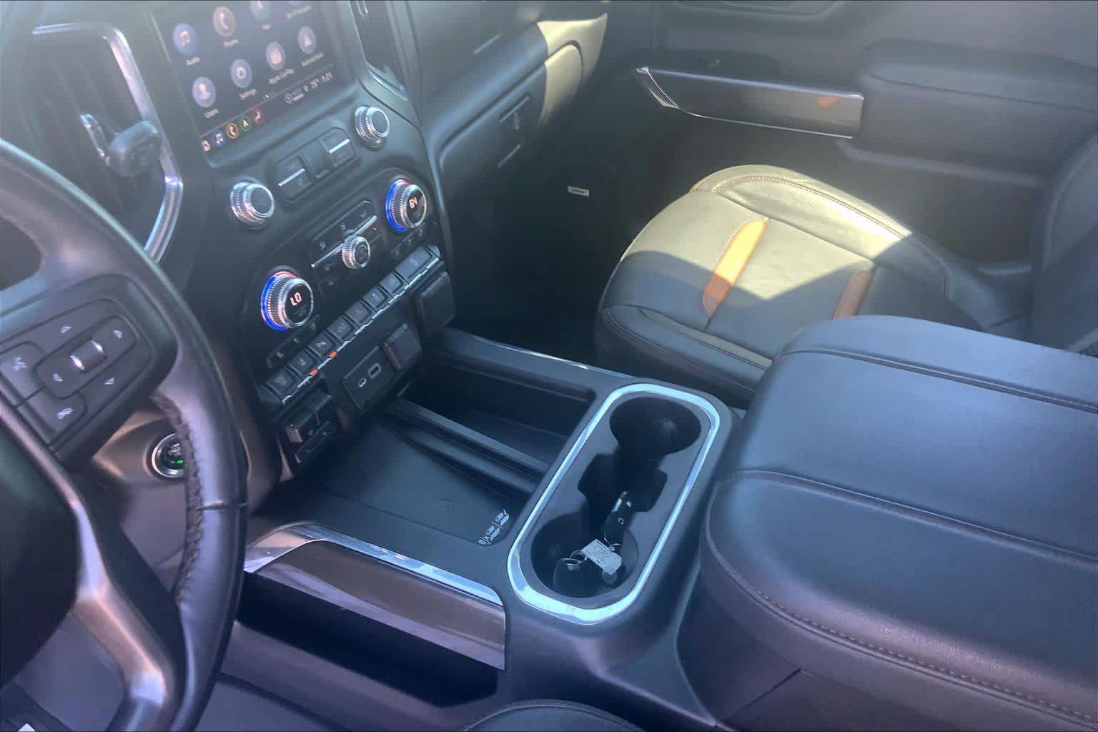 Used 2023 GMC Sierra 2500 AT4 w/ AT4 Premium Plus Package AWD/4WD image 17