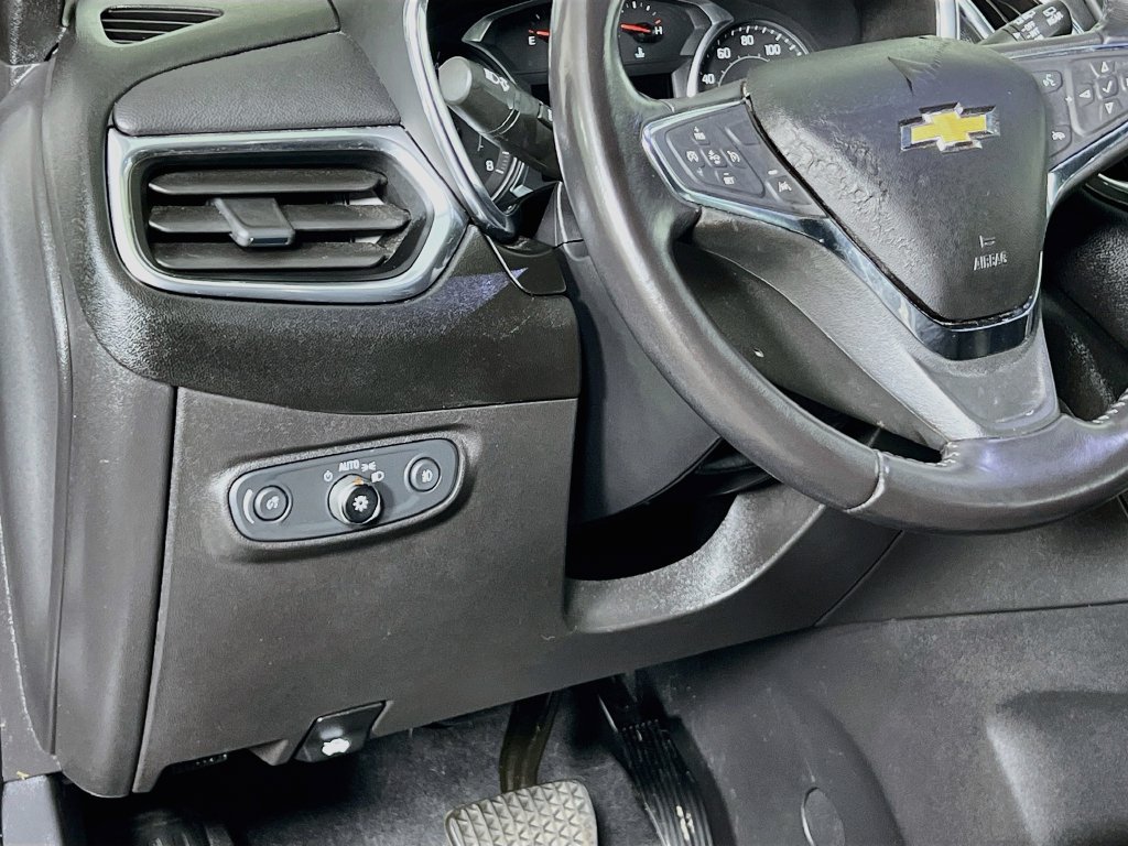 Used 2020 Chevrolet Equinox LT AWD/4WD image 12