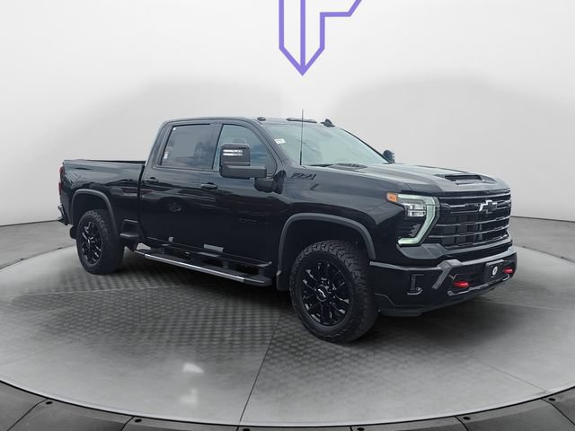 Used 2025 Chevrolet Silverado 2500 LTZ w/ LTZ Plus Package AWD/4WD image 7