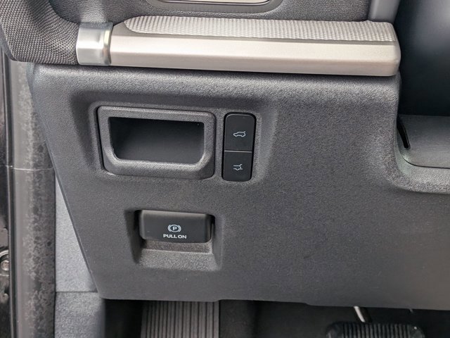 Certified 2025 Ford Expedition Max Active image 17