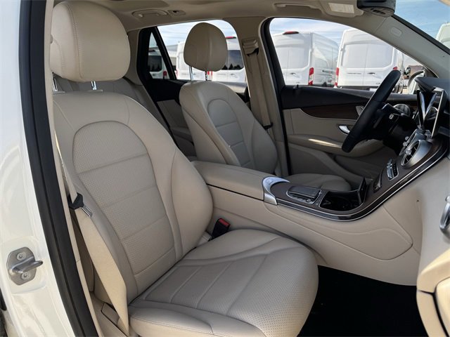 Used 2021 Mercedes-Benz GLC 300 image 28