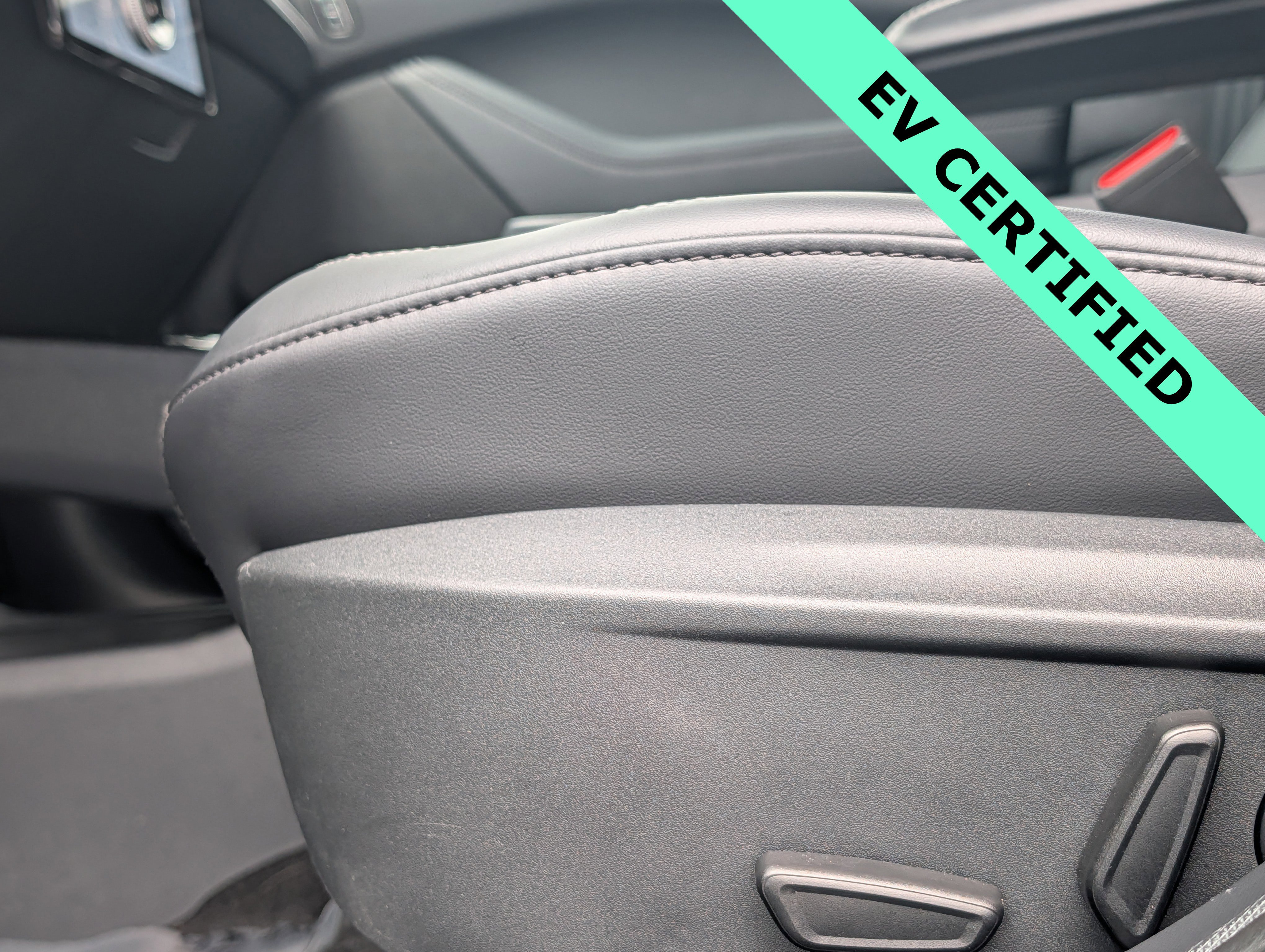Certified 2025 Ford Mustang Mach-E Premium AWD/4WD image 23