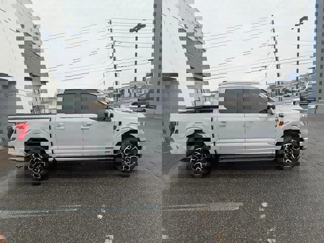 Certified 2023 Ford F150 XLT w/ Equipment Group 302A High image 6