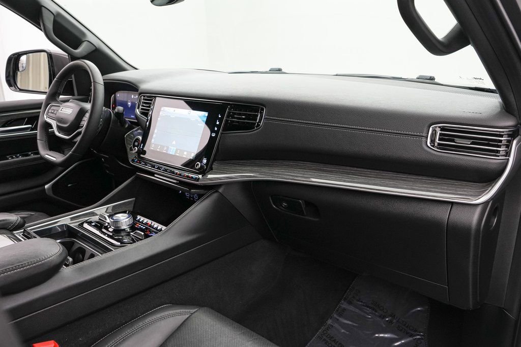 Used 2022 Jeep Wagoneer Series III image 28