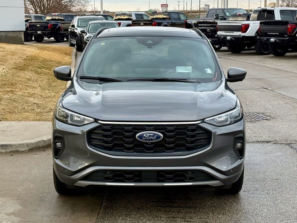 Certified 2025 Ford Escape ST-Line Elite w/ Premium Technology Package image 8