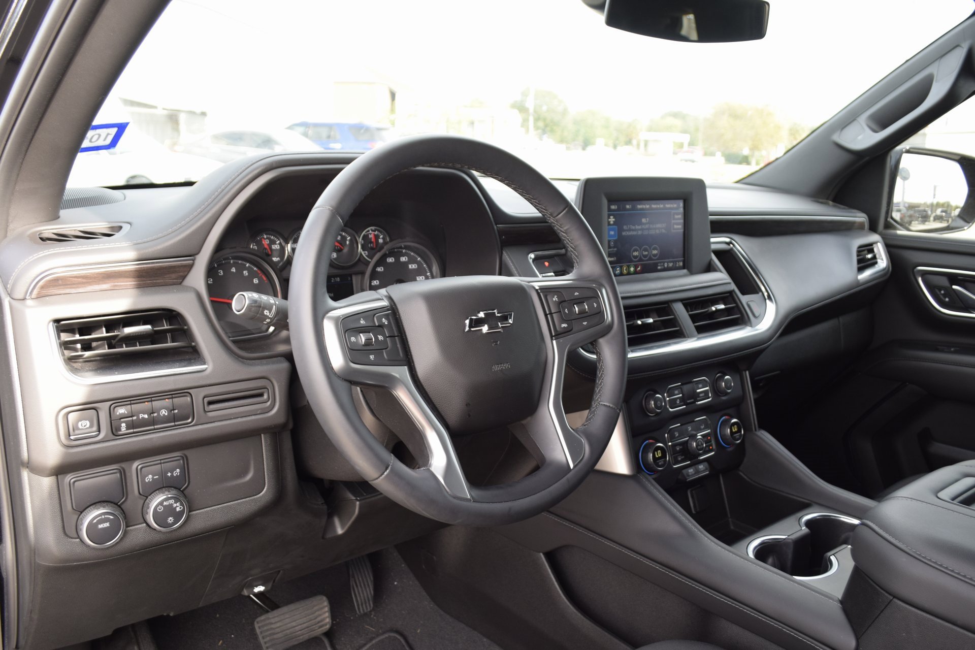 Used 2024 Chevrolet Tahoe LS w/ Driver Alert Package image 18