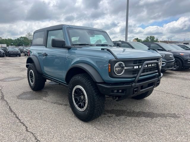 Certified 2022 Ford Bronco Black Diamond w/ Sasquatch Package AWD/4WD image 3
