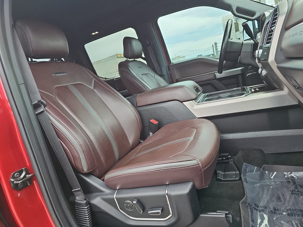 Certified 2017 Ford F250 Platinum w/ Platinum Ultimate Package AWD/4WD image 10
