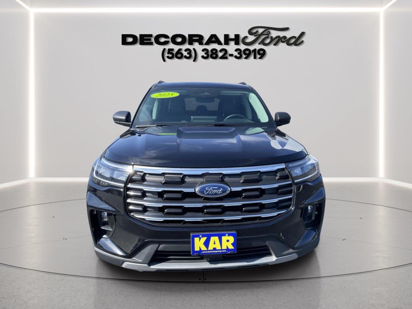 Certified 2025 Ford Explorer Active w/ Active Comfort Package AWD/4WD image 2