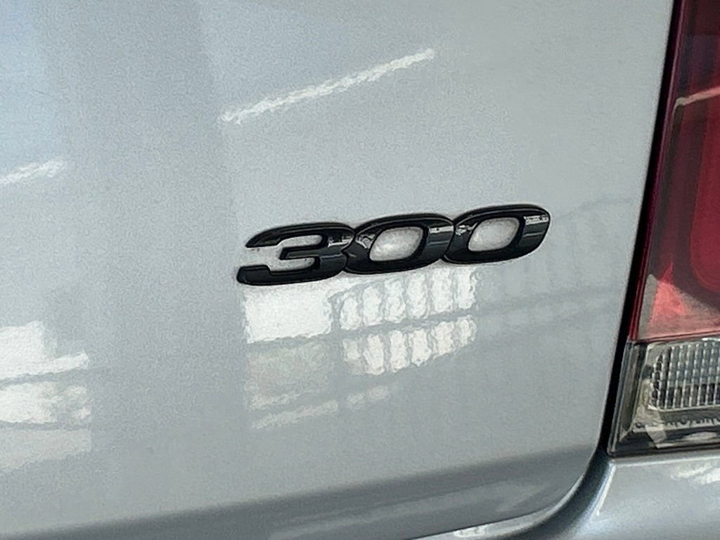 Used 2021 Chrysler 300 Touring w/ Sport Appearance Package RWD image 20