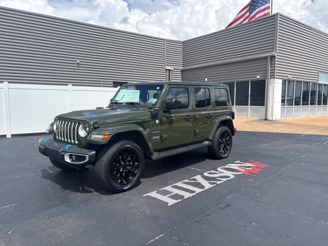 Used 2023 Jeep Wrangler Unlimited Sahara w/ Cold Weather Group AWD/4WD image 1