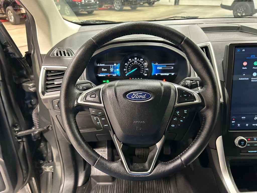 Certified 2024 Ford Edge SEL w/ Convenience Package AWD/4WD image 16