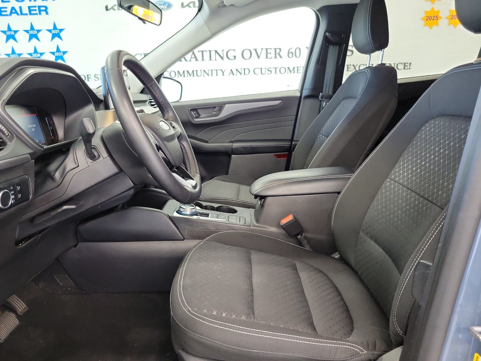 Certified 2024 Ford Escape Active AWD/4WD image 8