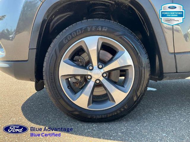 Used 2019 Jeep Cherokee Limited AWD/4WD image 30