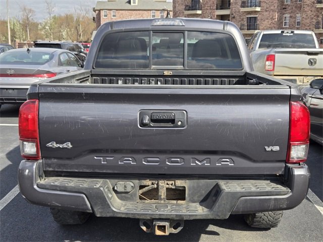 Used 2022 Toyota Tacoma SR image 3