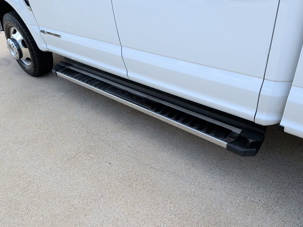 Certified 2022 Ford F350 Lariat w/ Lariat Value Package RWD image 33