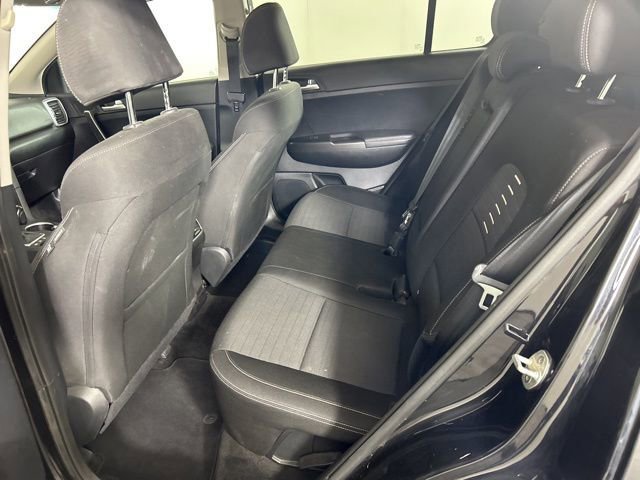 Used 2020 Kia Sportage LX w/ LX Popular Package AWD/4WD image 17