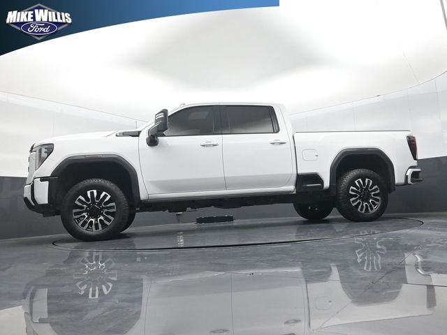 Used 2024 GMC Sierra 2500 AT4 w/ Technology Package image 6