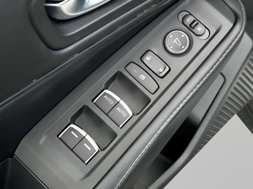 Used 2023 Honda Accord Sport image 13
