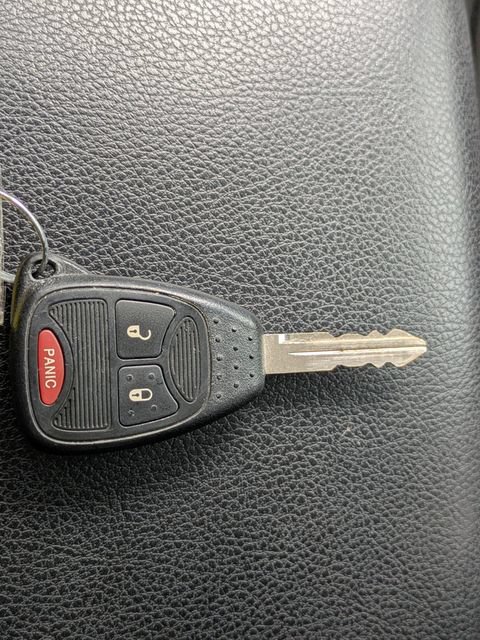 Used 2018 Jeep Wrangler Unlimited Sahara w/ Connectivity Group AWD/4WD image 25