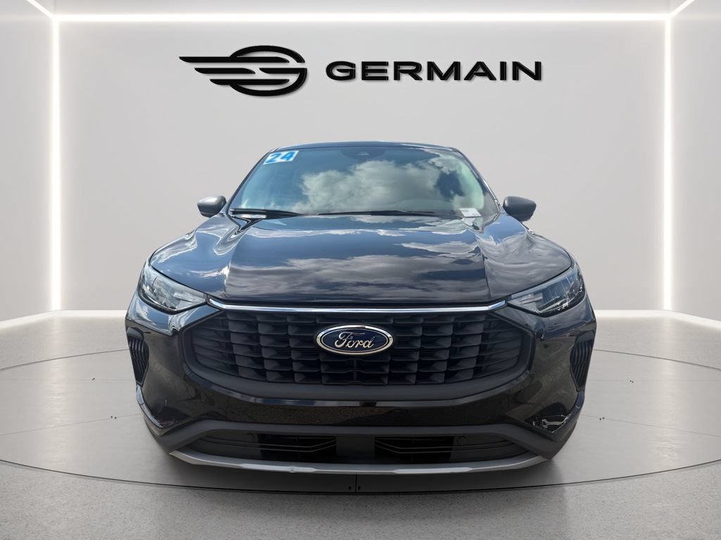 Certified 2024 Ford Escape Active w/ Cold Weather Package FWD image 3