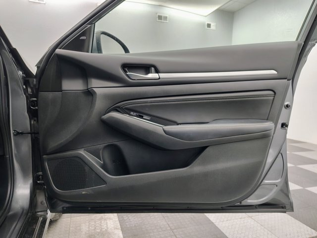 Used 2023 Nissan Altima 2.5 SV w/ SV Premium Package AWD/4WD image 26