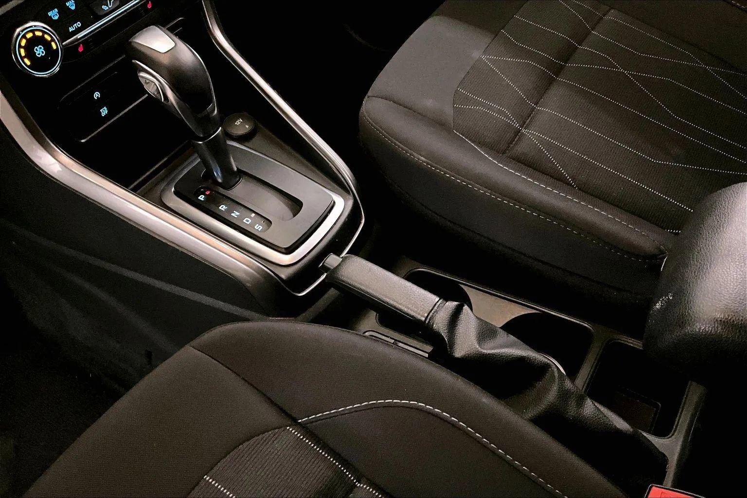 Certified 2019 Ford EcoSport SE w/ SE Convenience Package image 16