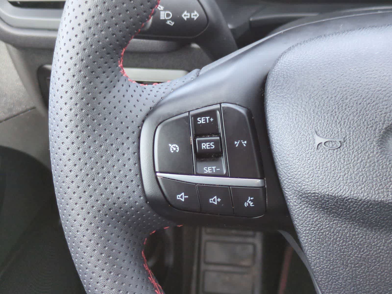 Certified 2023 Ford Escape ST-Line AWD/4WD image 23