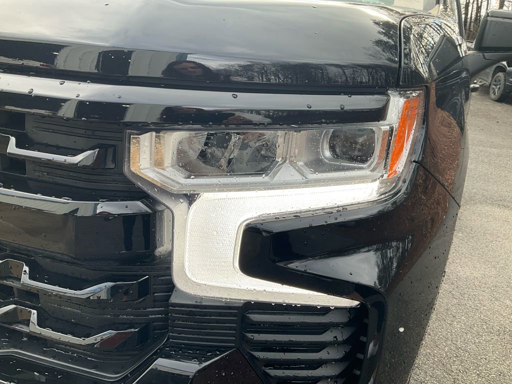 Used 2024 Chevrolet Silverado 1500 RST w/ Convenience Package II AWD/4WD image 9