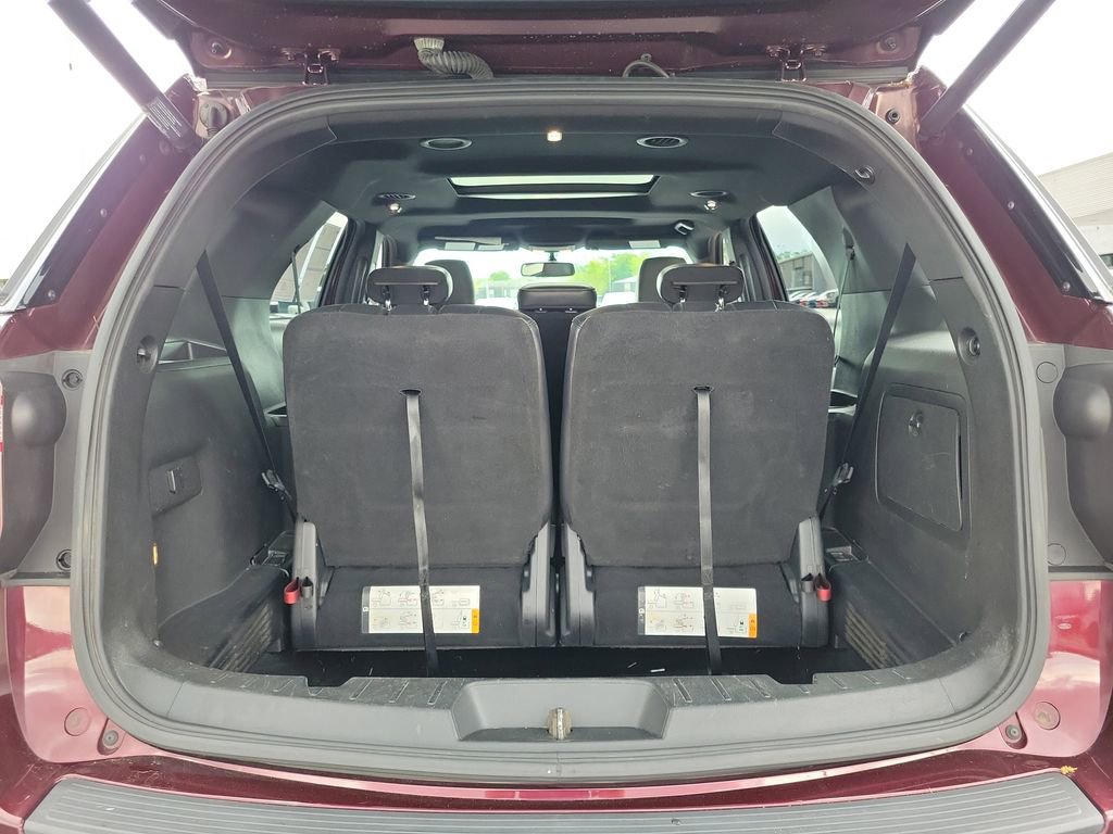 Certified 2019 Ford Explorer XLT w/ Equipment Group 202A AWD/4WD image 10