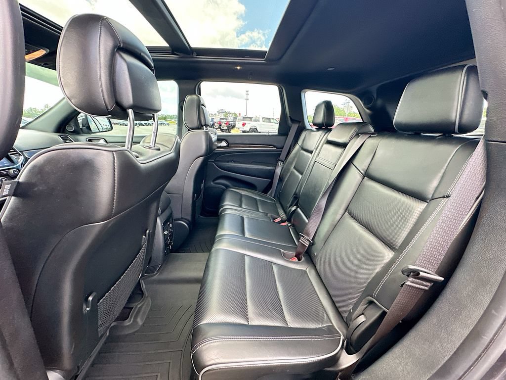 Used 2019 Jeep Grand Cherokee Overland AWD/4WD image 17