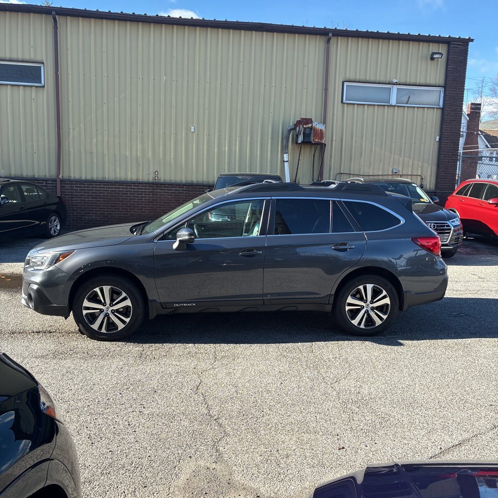 Used 2019 Subaru Outback 2.5i Limited w/ Popular Package #2 image 2