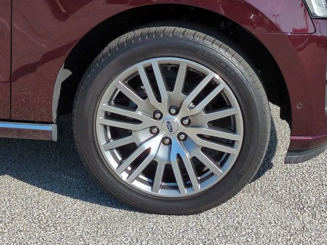 Certified 2024 Ford Expedition Platinum AWD/4WD image 11