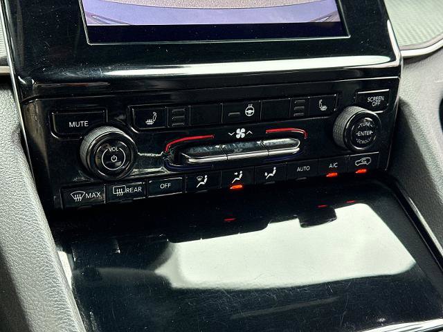 Used 2023 Jeep Grand Cherokee L Laredo AWD/4WD image 20