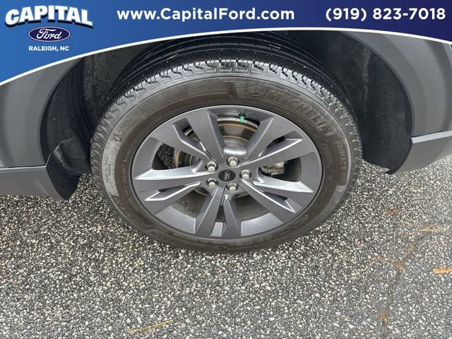 Certified 2023 Ford Explorer XLT w/ Equipment Group 202A image 13