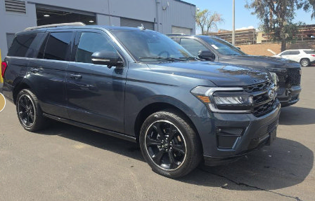 Certified 2023 Ford Expedition Limited AWD/4WD image 1