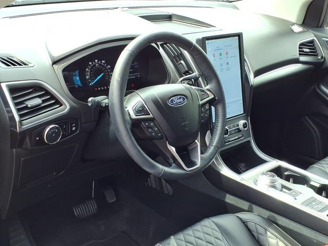 Certified 2024 Ford Edge Titanium AWD/4WD image 13