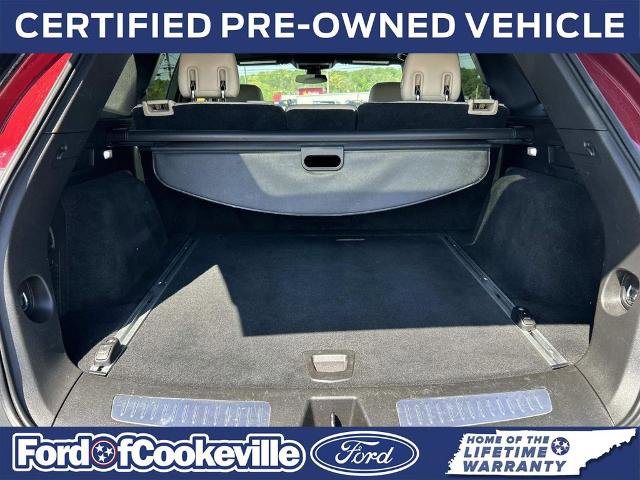 Used 2017 Cadillac XT5 Luxury w/ Driver Awareness Package FWD image 16