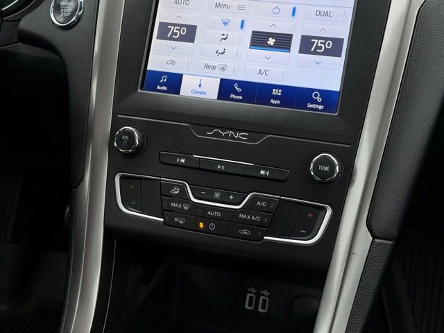 Certified 2020 Ford Fusion SE image 23