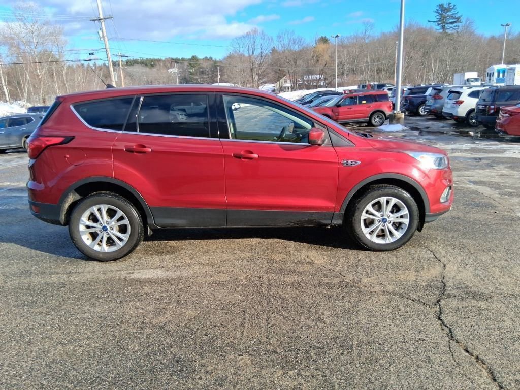 Certified 2019 Ford Escape SE image 8