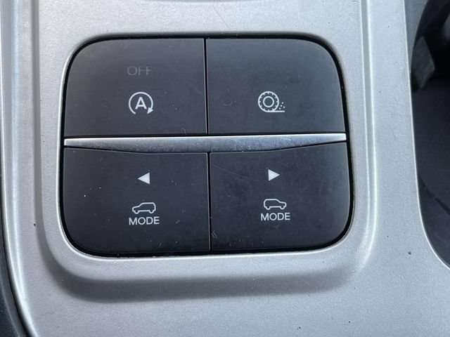 Certified 2021 Ford Explorer XLT RWD image 21